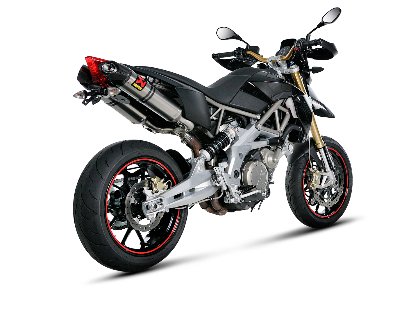AKRAPOVIC S-A7SO2-HDT Aprilia Dorsoduro 750 (08/15) Slip-on Exhaust (titanium)